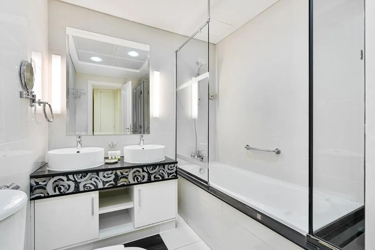 Luxe 2-Br Sanctuary In Downtown With Pool And Gym Apartment Dubai United Arab Emirates